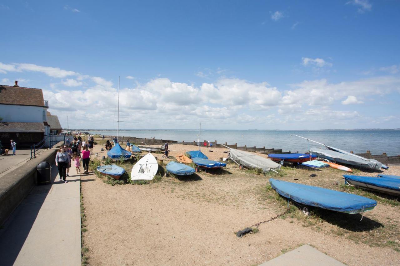 Aparthotel Warehouse Holiday Lets Whitstable Exterior foto