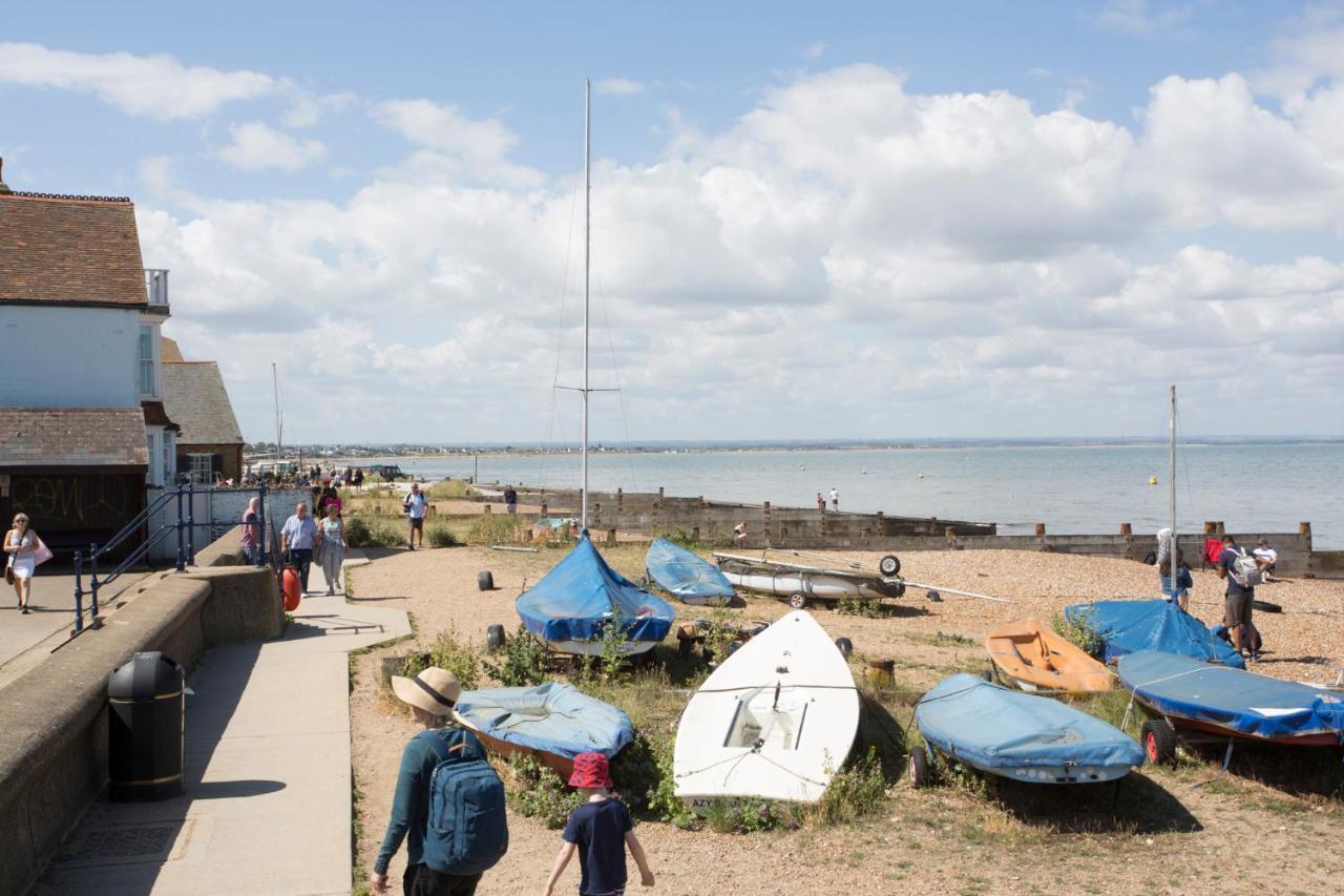 Aparthotel Warehouse Holiday Lets Whitstable Exterior foto